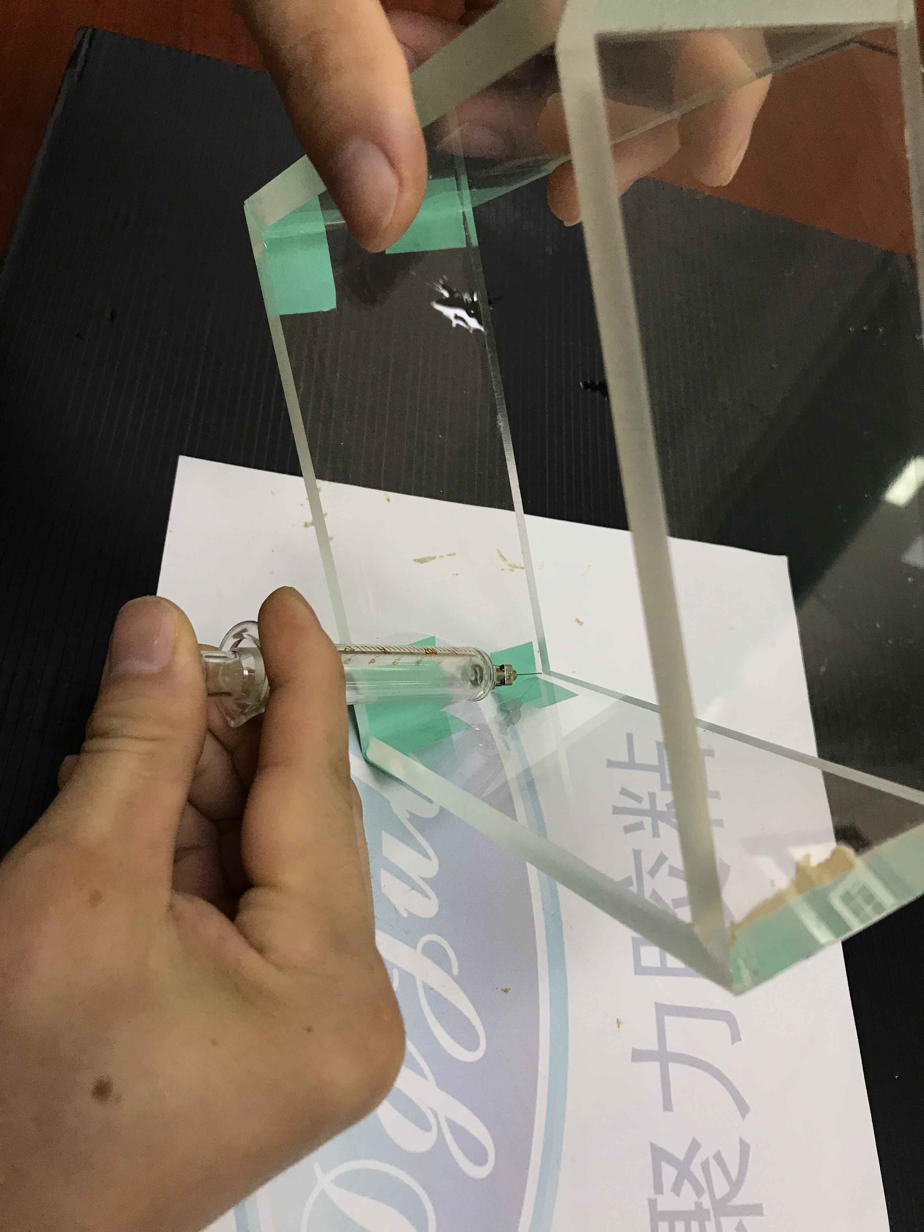 廣告裝潢用膠粘接測試